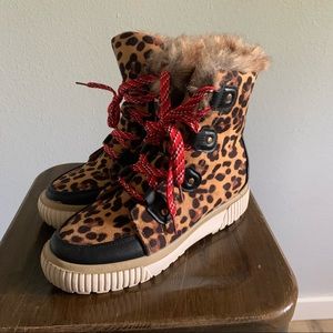 Cheetah Print Winter Boots